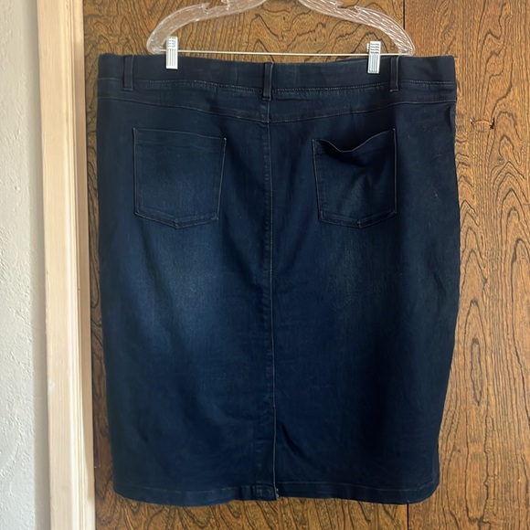 Women’s Simply Be MIDI Jean Skirt-size 26 - Picture 3 of 5